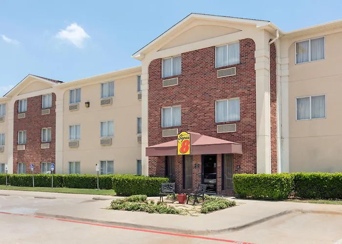 Super 8 By Wyndham Grapevine/Dfw Airport Northwest Hotel